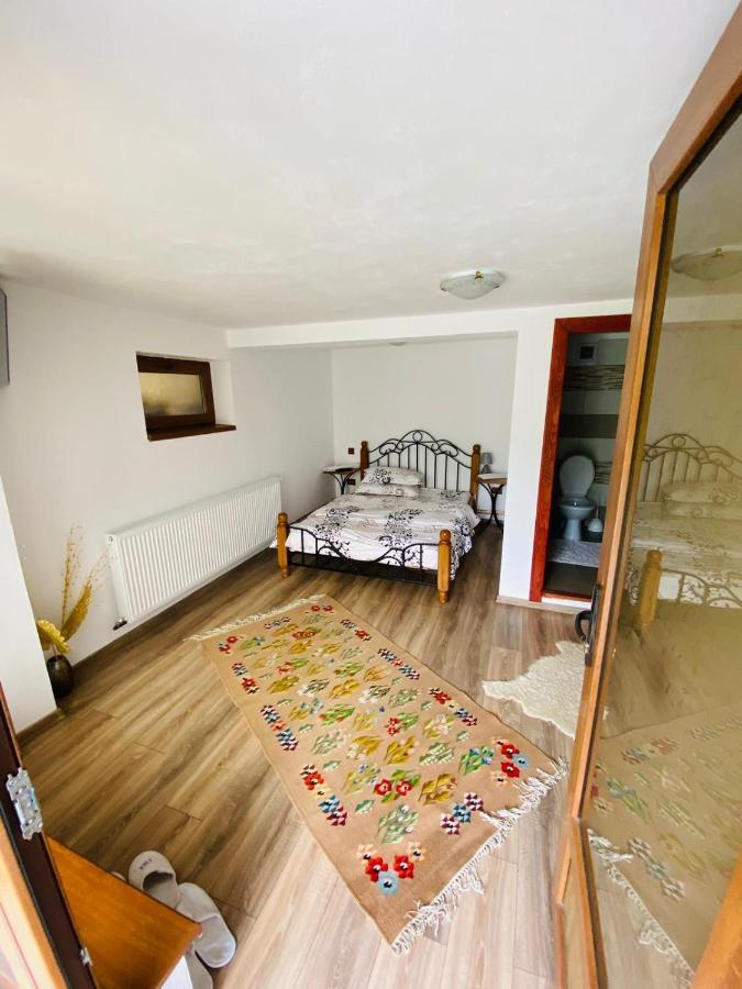 Casa De Vacanta Motata Novaci-Străini Exterior foto